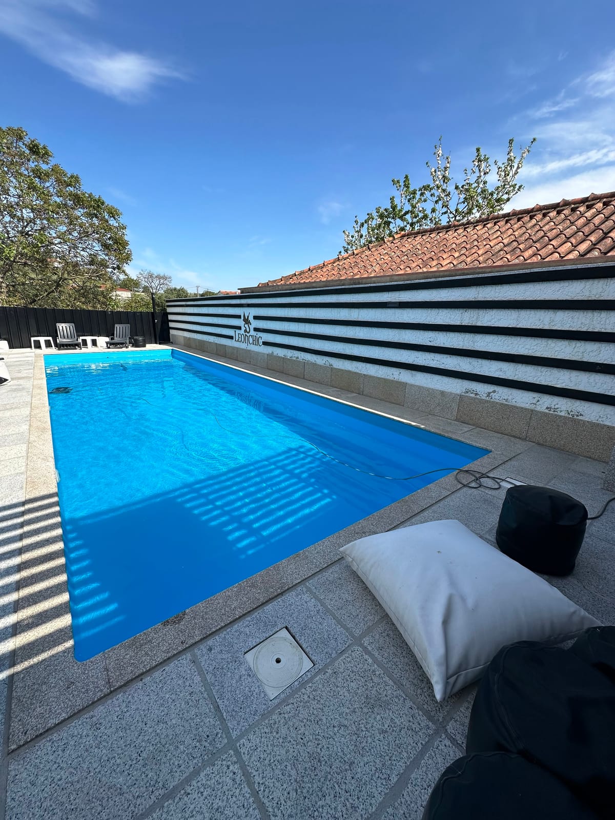 Leonchic Guest House — 1