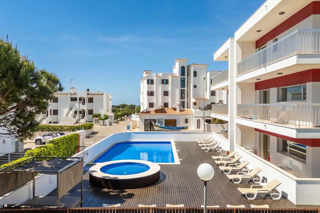 Apartamentos Turisticos Monte da Vinha II — 4