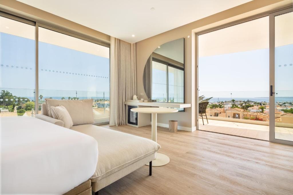 Castelo Suites Hotel — 2
