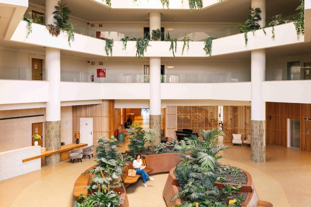 Falésia Hotel - Adults Only — 2