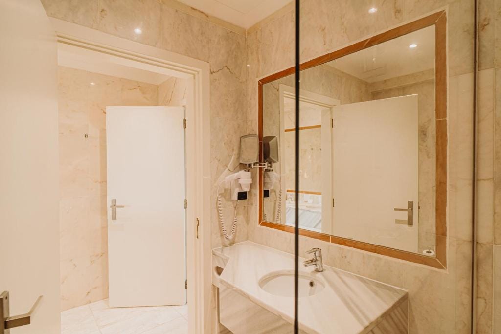 Velamar Boutique Hotel - Adults Friendly — 2