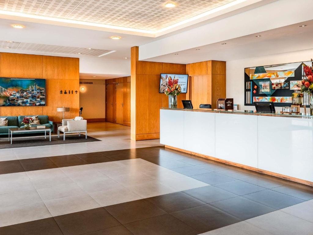 Mercure Lisboa Almada — 2