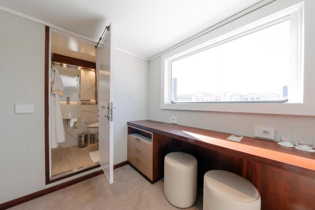 Costa do Sal Hotel Boat Lounge — 2