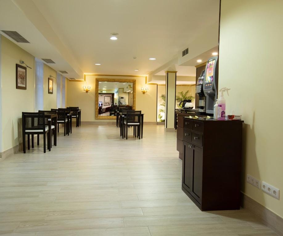 Veneza Hotel — 4