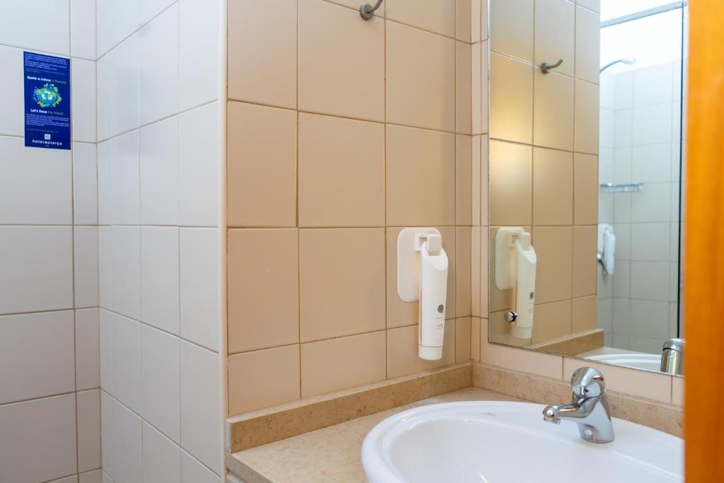 Flag Hotel Barcelos — 3