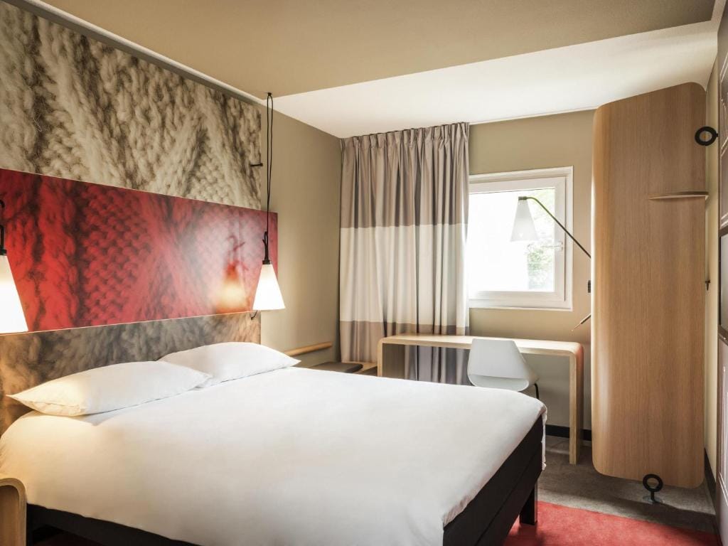Hotel Ibis Coimbra Centro — 4