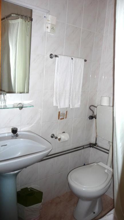 Hotel Larbelo — 3