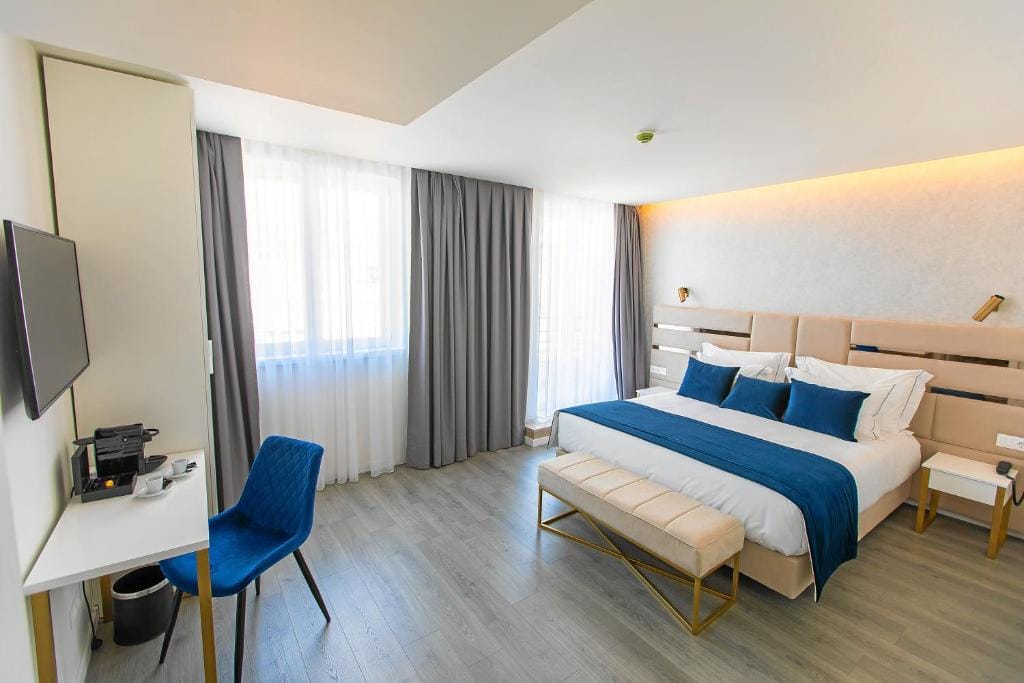 Hotel Mondego — 2