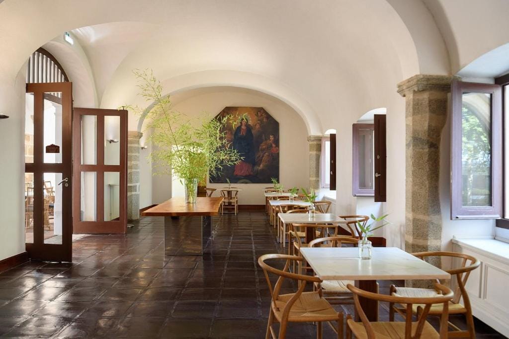 Convento do Espinheiro, Historic Hotel & Spa — 5