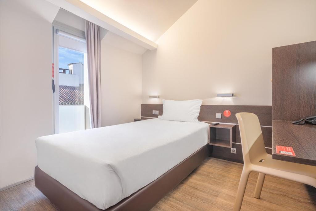 Moov Hotel Évora — 2