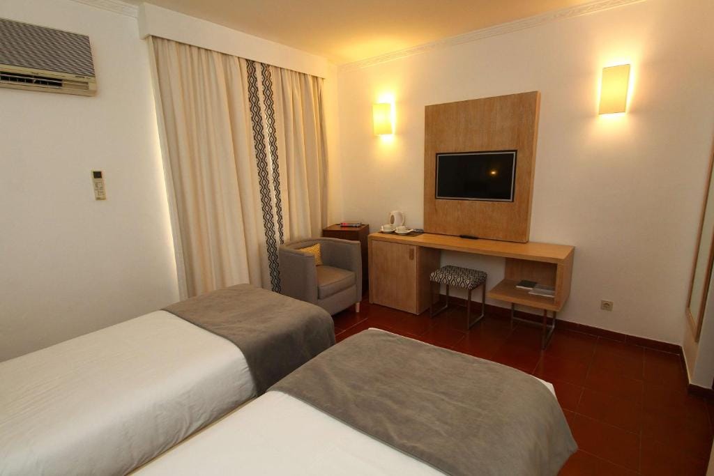 Best Western Hotel Dom Bernardo — 5