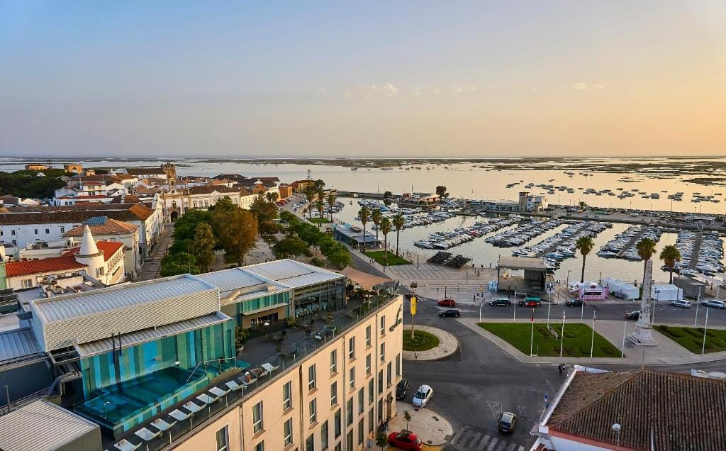 Occidental Faro — 1