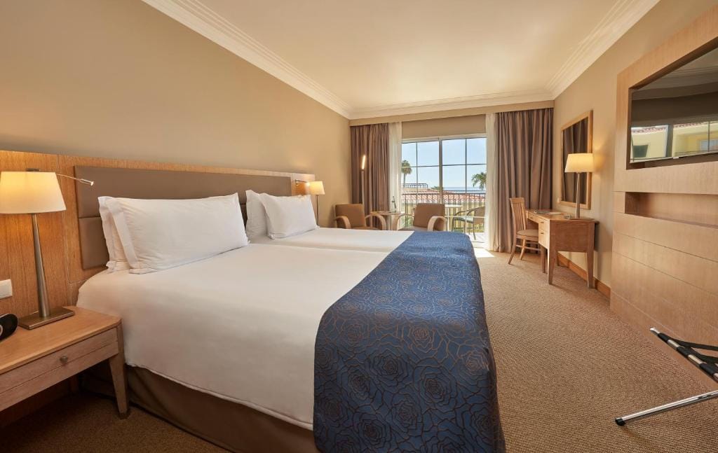 PortoBay Santa Maria - Adults Only — 2