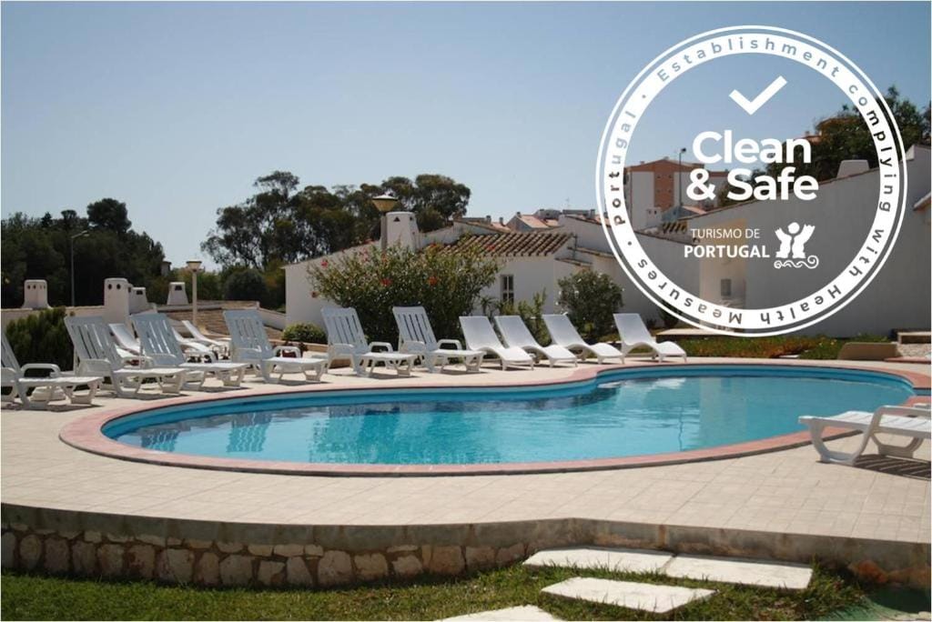 Apartamentos Turisticos Marsol — 1