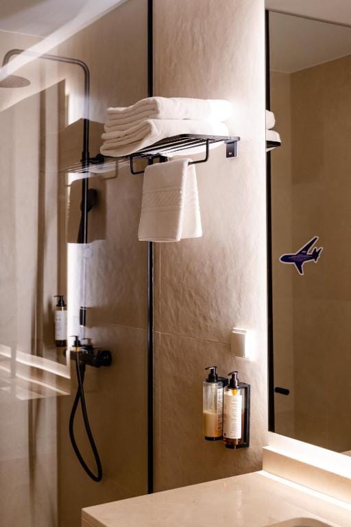 Oporto Fly Hotel — 3