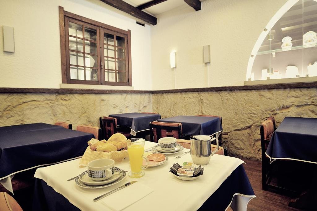 Rainha Santa Isabel - Óbidos History Hotel — 3