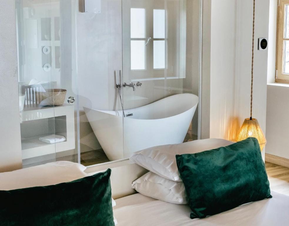 &Tales Villas Collection Óbidos - With Hotel Service and Breakfast — 3