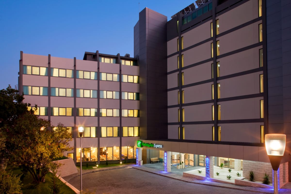 Holiday Inn Express Lisbon Airport by IHG — 4