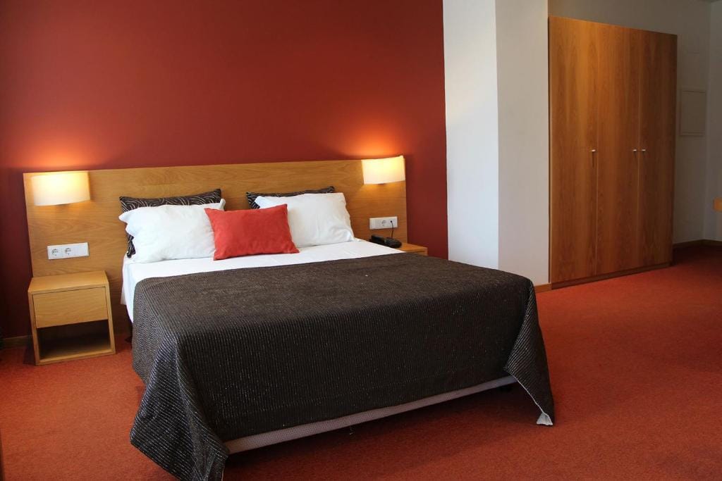 Paredes Hotel Apartamento — 2