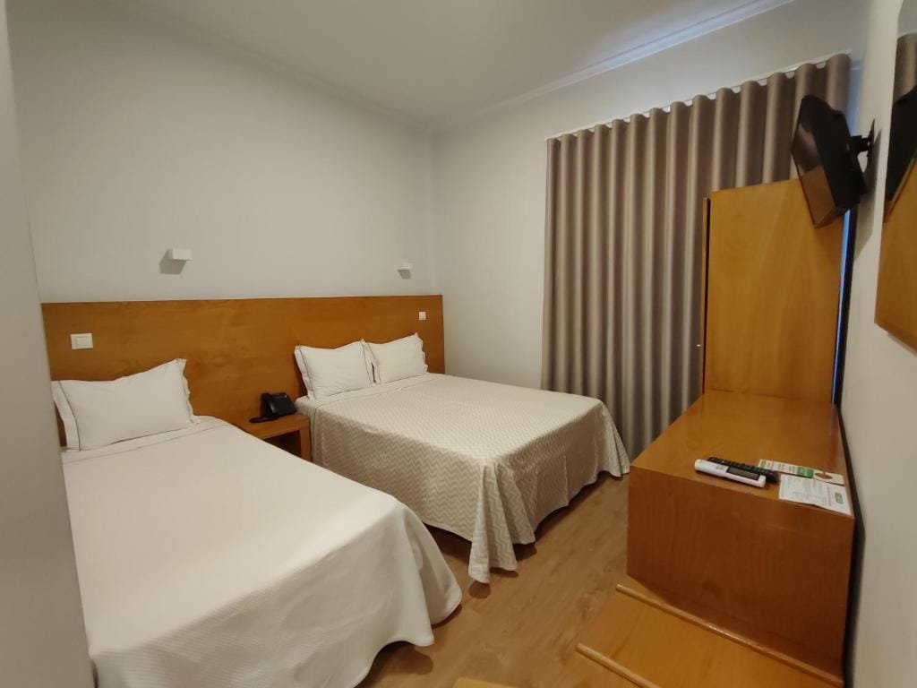 Dom Hotel — 2