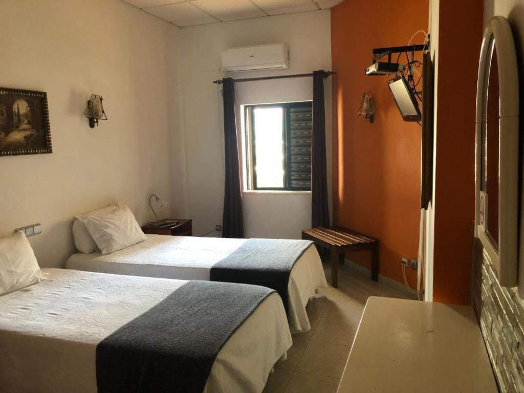 Apartamentos e Quartos Atalaia — 2