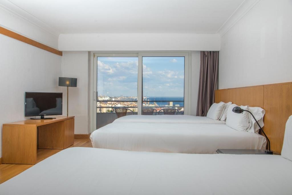 B&B HOTEL Sado Setúbal — 2