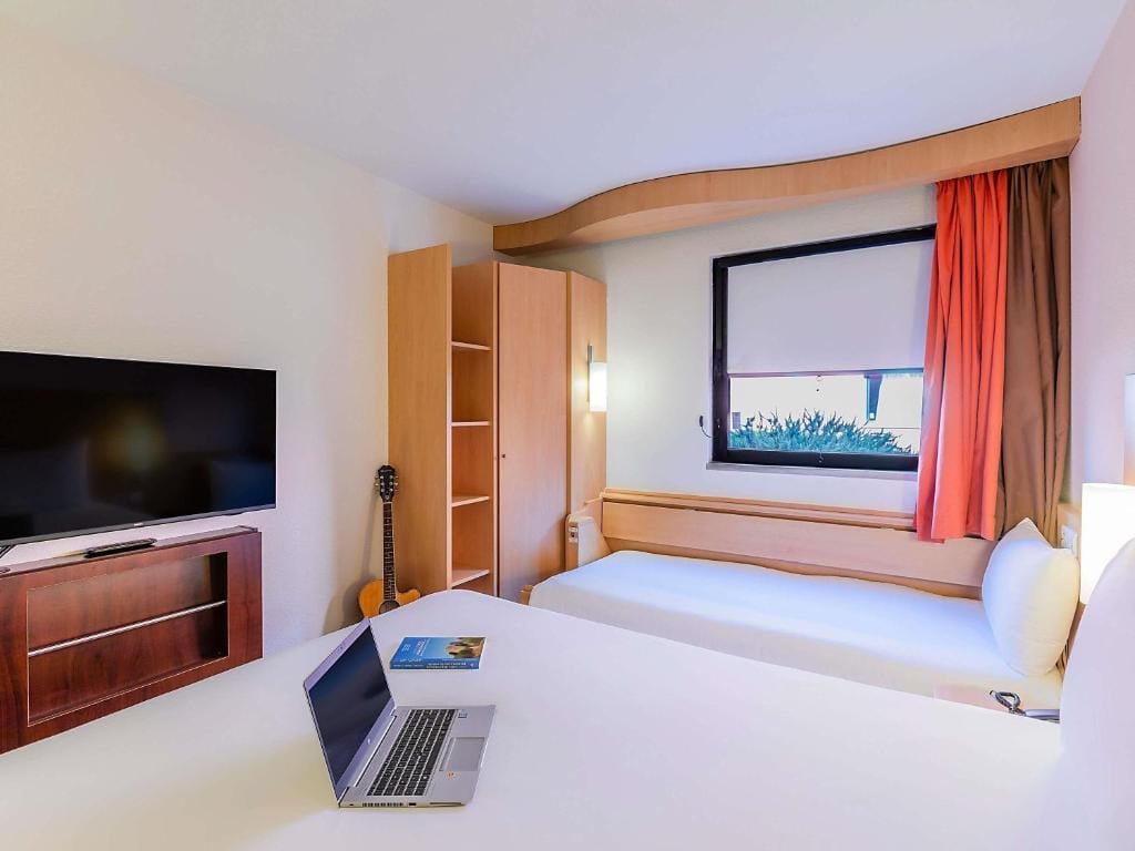 Hotel Ibis Lisboa Sintra — 5
