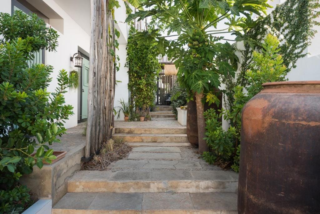 Altanure Almatere - Food Forest Boutique Stay — 1