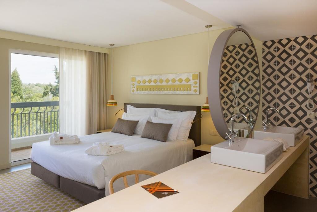 OZADI Tavira Hotel — 2